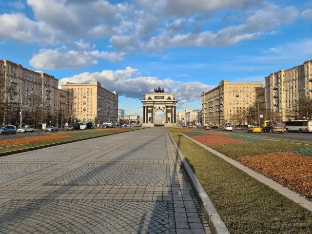 Какой смартфон снимает лучше: сравниваем Samsung Galaxy S20 Ultra с Huawei P30 Pro и Mi Note 10 фото