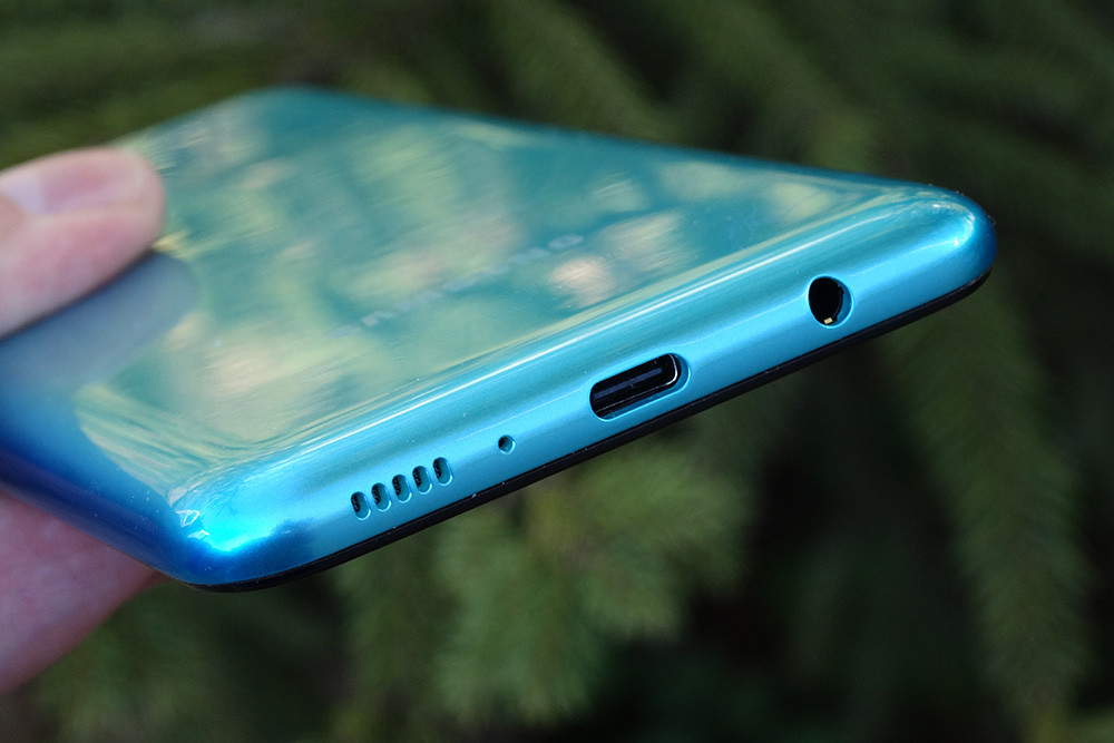 Обзор Samsung Galaxy M21: недорогой смартфон с гигантским аккумулятором фото