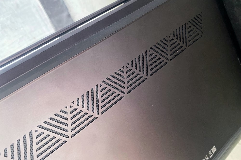 Обзор HP Envy X360 (13-ar0004-ur): компактный ноутбук-трансформер с мощным процессором фото