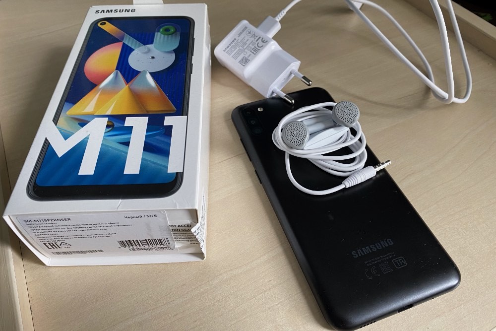 Обзор Samsung Galaxy M11: недорогой корейский смартфон с большим аккумулятором фото