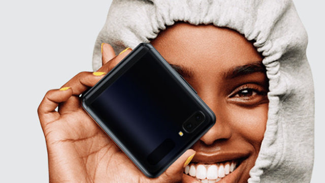 66754В РФ впервые снизилась цена раскладного смартфона Samsung с гибким экраном – и сразу на 25 тысяч