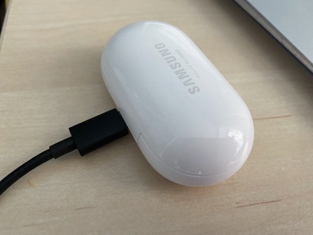 Обзор Samsung Galaxy Buds: недорогие TWS-наушники с хорошим звуком фото