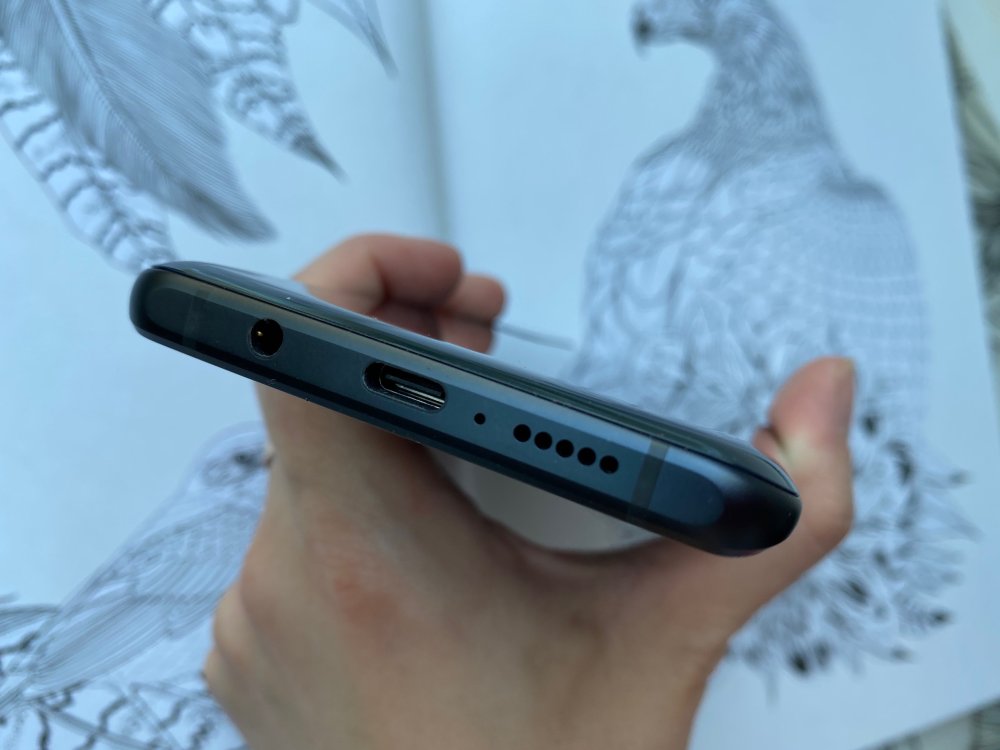 Обзор Mi Note 10 Lite: самый загадочный смартфон Xiaomi 2020 года фото