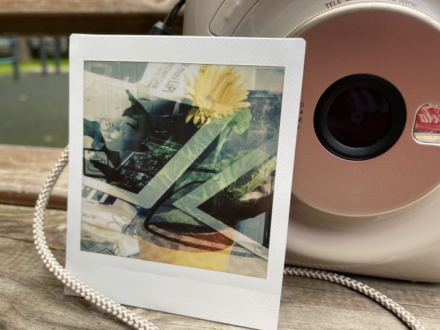 Теплый ламповый обзор фотоаппаратов мгновенной печати Fujifilm Instax: эмоция в подарок за 12 секунд фото