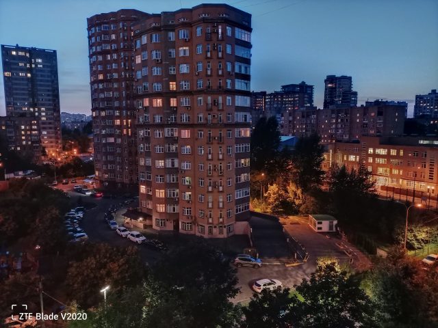 Обзор ZTE Blade V2020: смартфон, который старался всем угодить фото