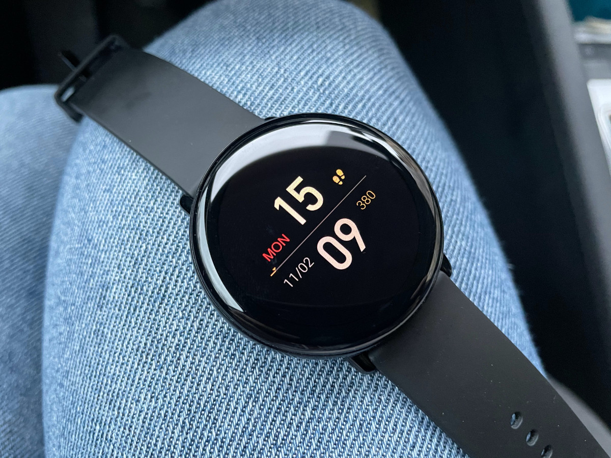 Обзор умных часов Zepp E: фантастически выглядят и многое умеют фото