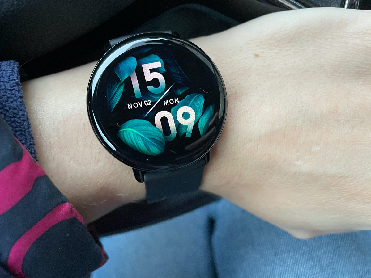 Обзор умных часов Zepp E: фантастически выглядят и многое умеют фото