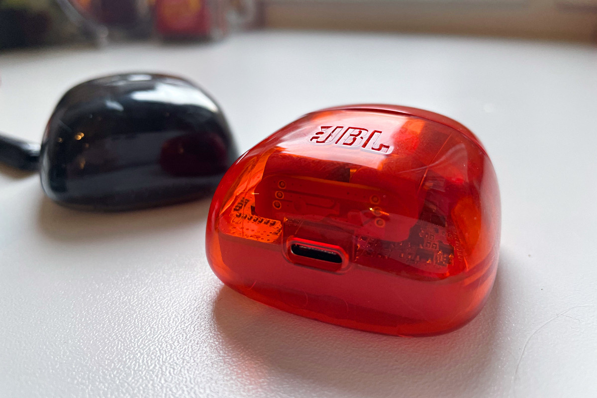 Обзор наушников JBL TUNE 225TWS Ghost: призрачная красота и мощный звук фото