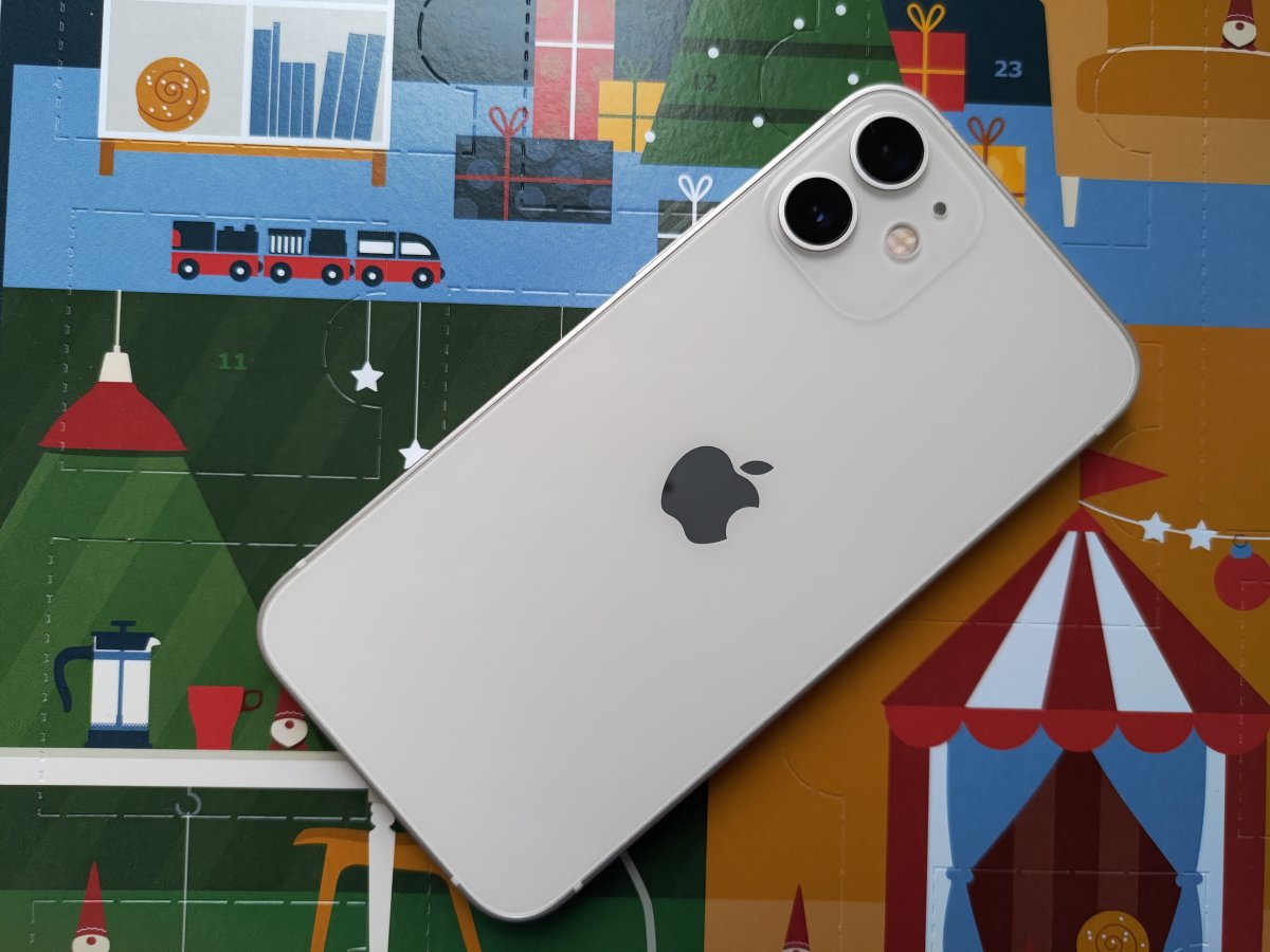 Обзор iPhone 12 Mini: вышло ли у Apple создать «маленькое чудо»? фото