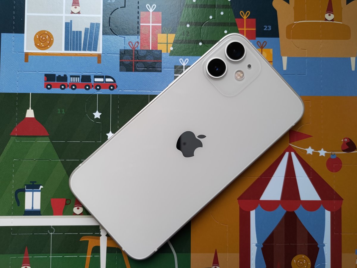 Обзор iPhone 12 Mini: вышло ли у Apple создать «маленькое чудо»? фото