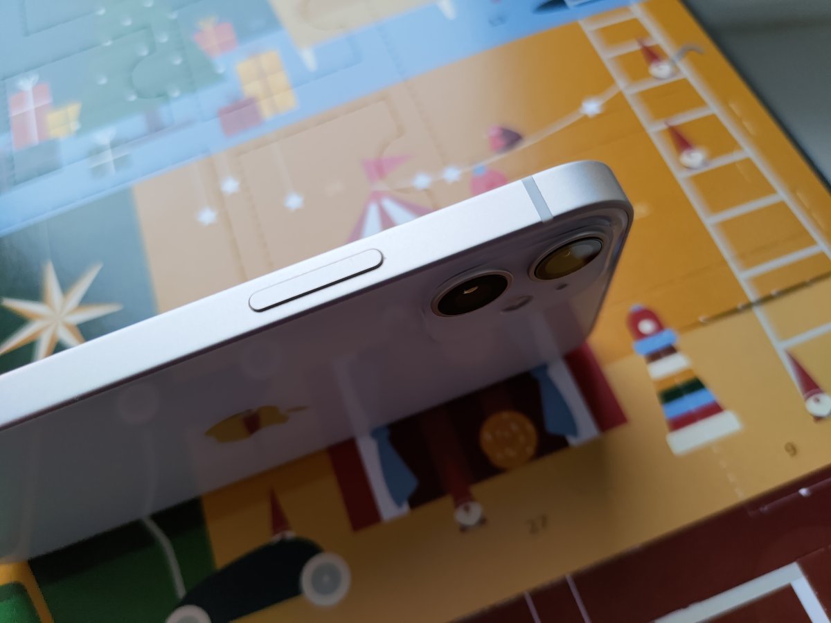 Обзор iPhone 12 Mini: вышло ли у Apple создать «маленькое чудо»? фото