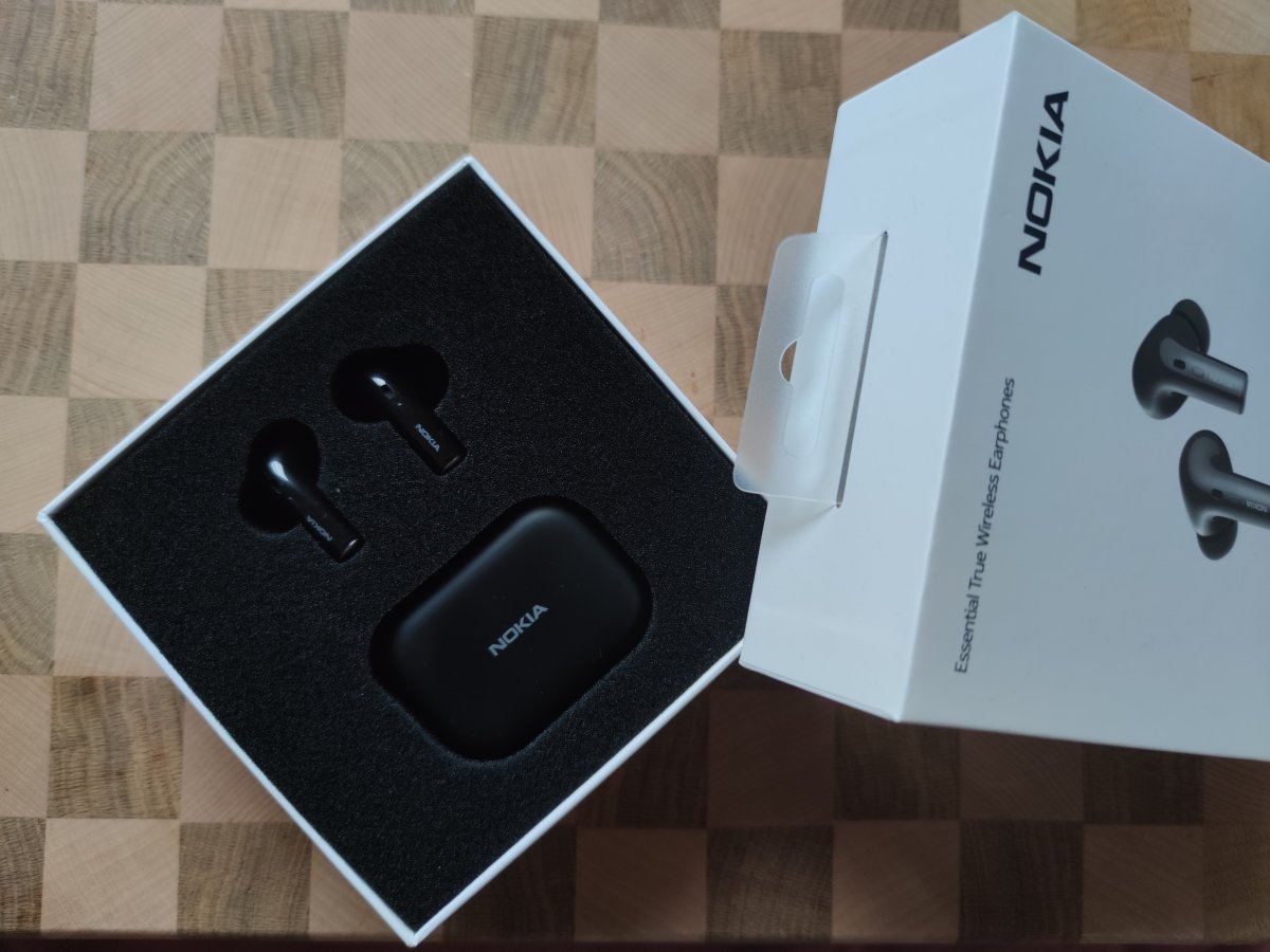 Обзор TWS-наушников Nokia Essential True Wireless E3500: удобные, неприхотливые и полностью автономные фото