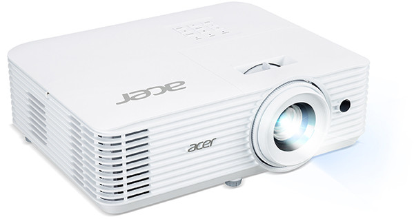 Acer привезла в РФ проектор, созданный специально для любителей футбола