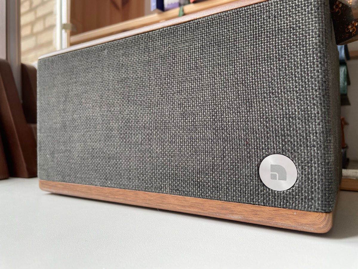 Обзор Audio Pro BT5: чистый звук и модный сканди фото