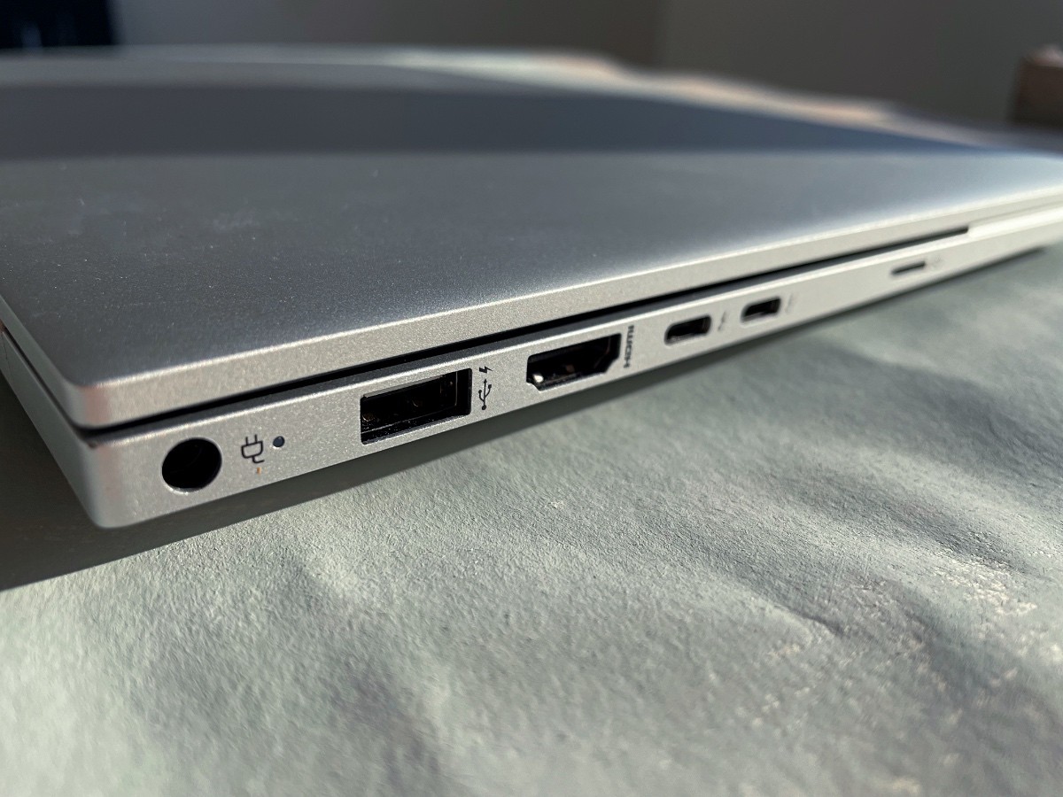 Обзор HP ENVY 15-ep0041ur: красивый ноутбук для тех, кому надо помощнее фото