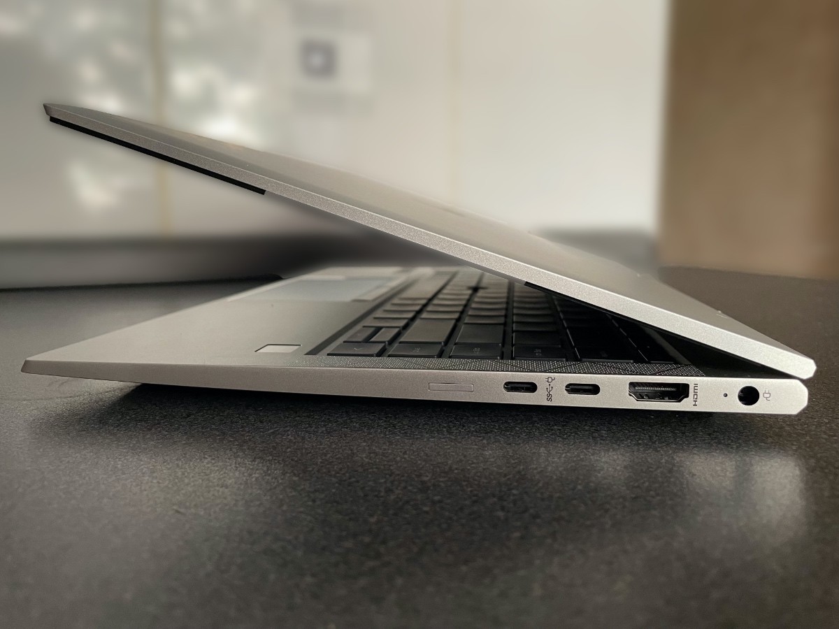 Обзор HP EliteBook 845 G7: легкий и быстрый ультрабук для тех, кто много перемещается фото