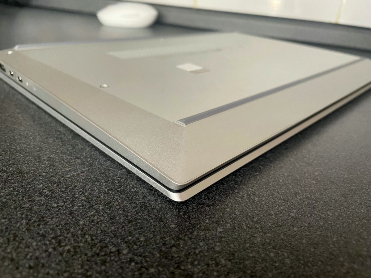 Обзор HP EliteBook 845 G7: легкий и быстрый ультрабук для тех, кто много перемещается фото