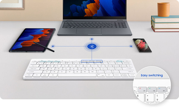 Новая клавиатура Samsung стоит 3 590 рублей и может работать с тремя гаджетами одновременно