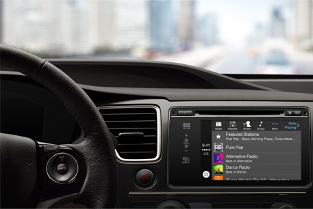 92586Apple анонсировала автомобильную платформу CarPlay