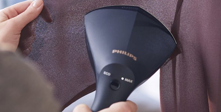 77890Новые отпариватели Philips позволяют обойтись без глажки и химчистки