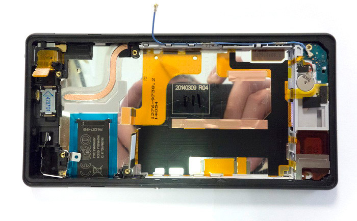 62119Разбираем Sony Xperia Z2, новый флагман с необычной системой охлаждения