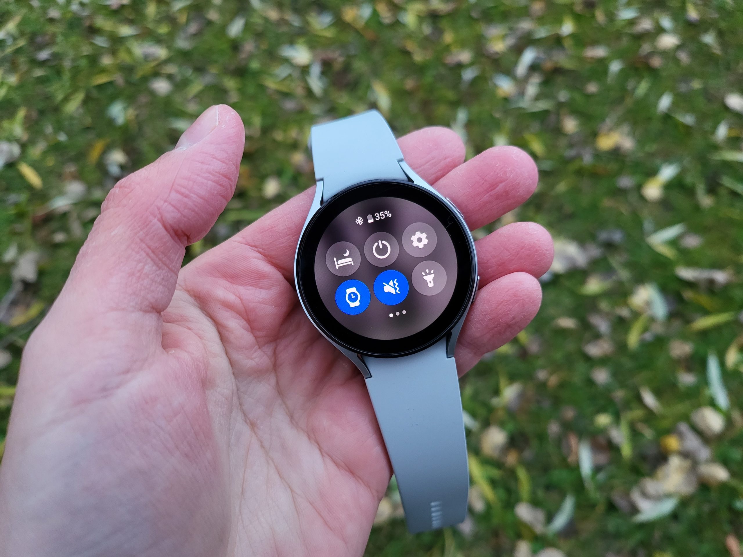 Обзор Samsung Galaxy Watch 4: самые умные часы фото