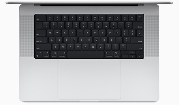 Apple представила совершенно новые MacBook Pro с вырезами в экранах с разъемами MagSafe фото