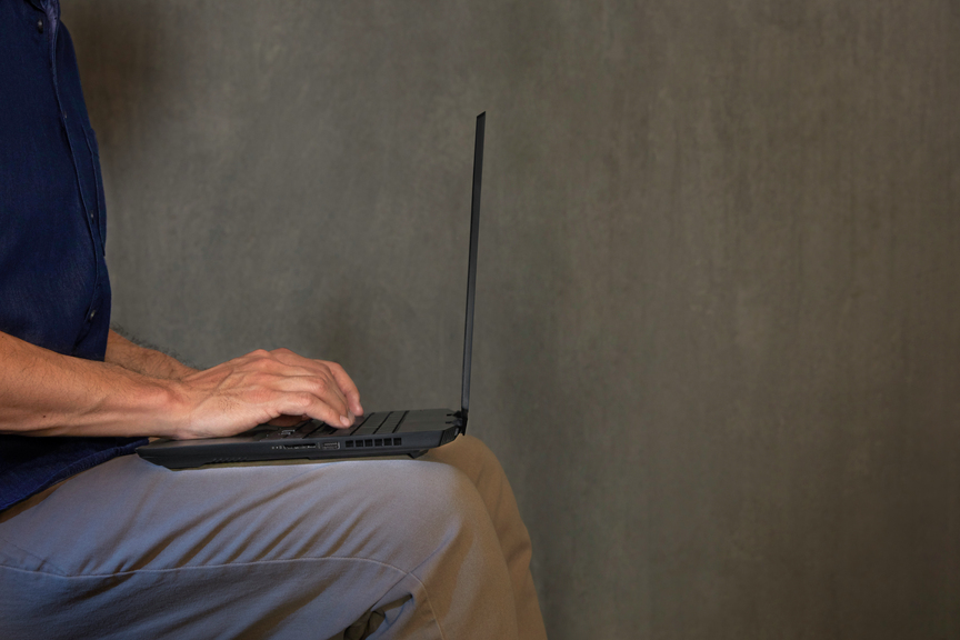 Обзор ноутбука HP OMEN 15-en1028ur: Как соблюсти баланс в ноутбуке для геймера фото