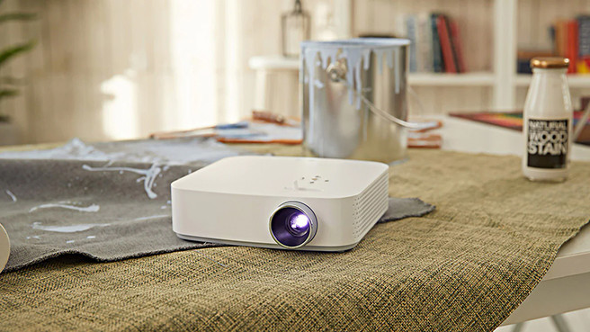 167037LG PF50KG: компактный проектор со встроенной батареей и операционной системой WebOS