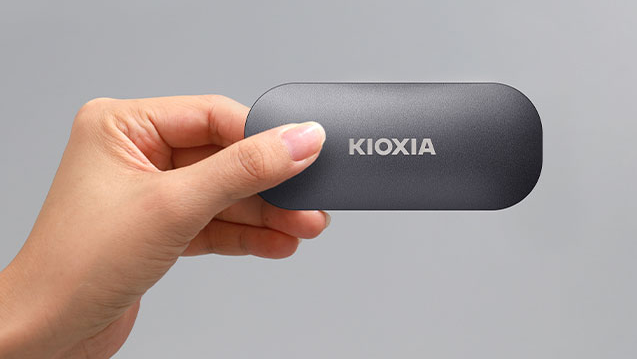 170605Представлен компактный накопитель Kioxia Exceria Plus Portable SSD с защитой от ударов