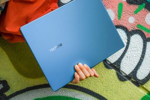 В РФ уже можно оформить предзаказ на первый ноутбук Realme. В подарок дают очень неплохой смартфон