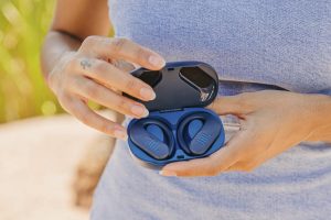 Лучшие премьеры недели: от первого смартфона на Qualcomm Snapdragon 8 Gen 1 до новой «Яндекс.Станции»