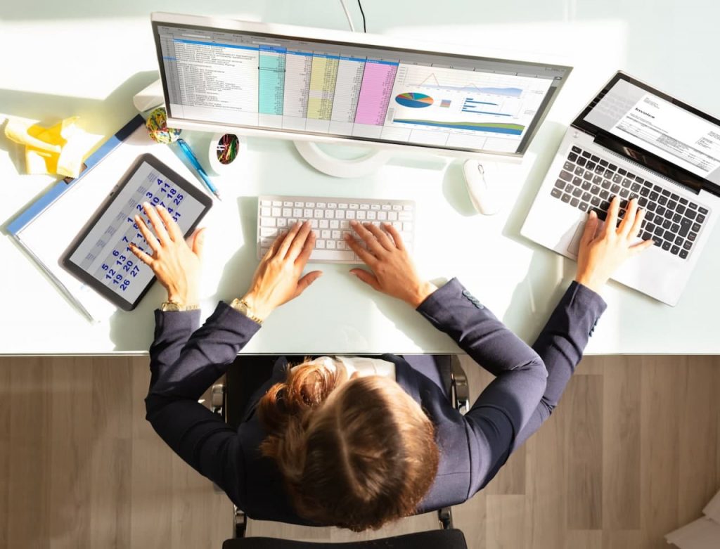 Работа на нескольких вкладках одновременно – отсутствие сосредоточенности фото