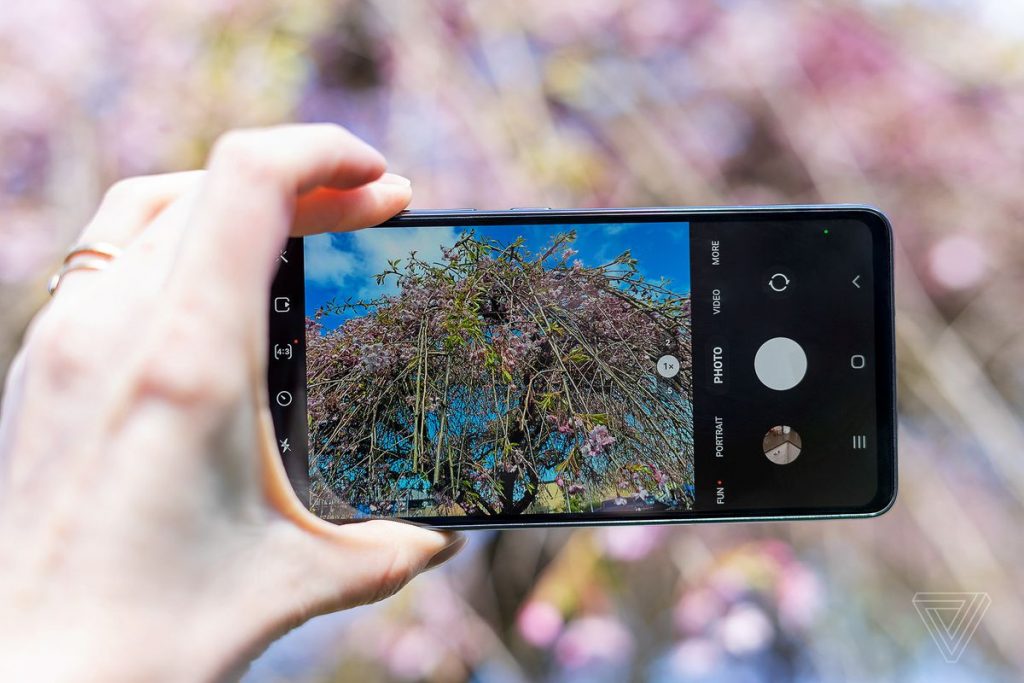 Обзор Samsung Galaxy A53 фото