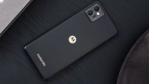 Motorola Moto G32: смартфон среднего класса с базовой защитой от влаги и стереодинамиками