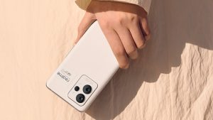 В РФ уже можно купить смартфон Realme GT2 Pro с необычными камерами и 360-градусным NFC-чипом