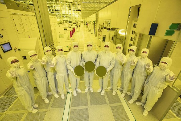 252826Выпущены первые в мире 3-нанометровые чипы