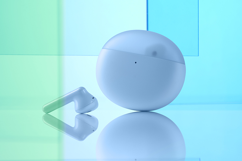 В России стартовали продажи TWS-наушников Oppo Enco Air2 с большими 13,4-мм динамиками фото