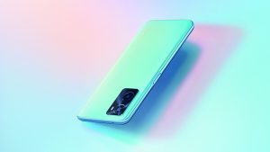 В России представлен смартфон Oppo A96 с защитой по IP54 и стереодинамиками