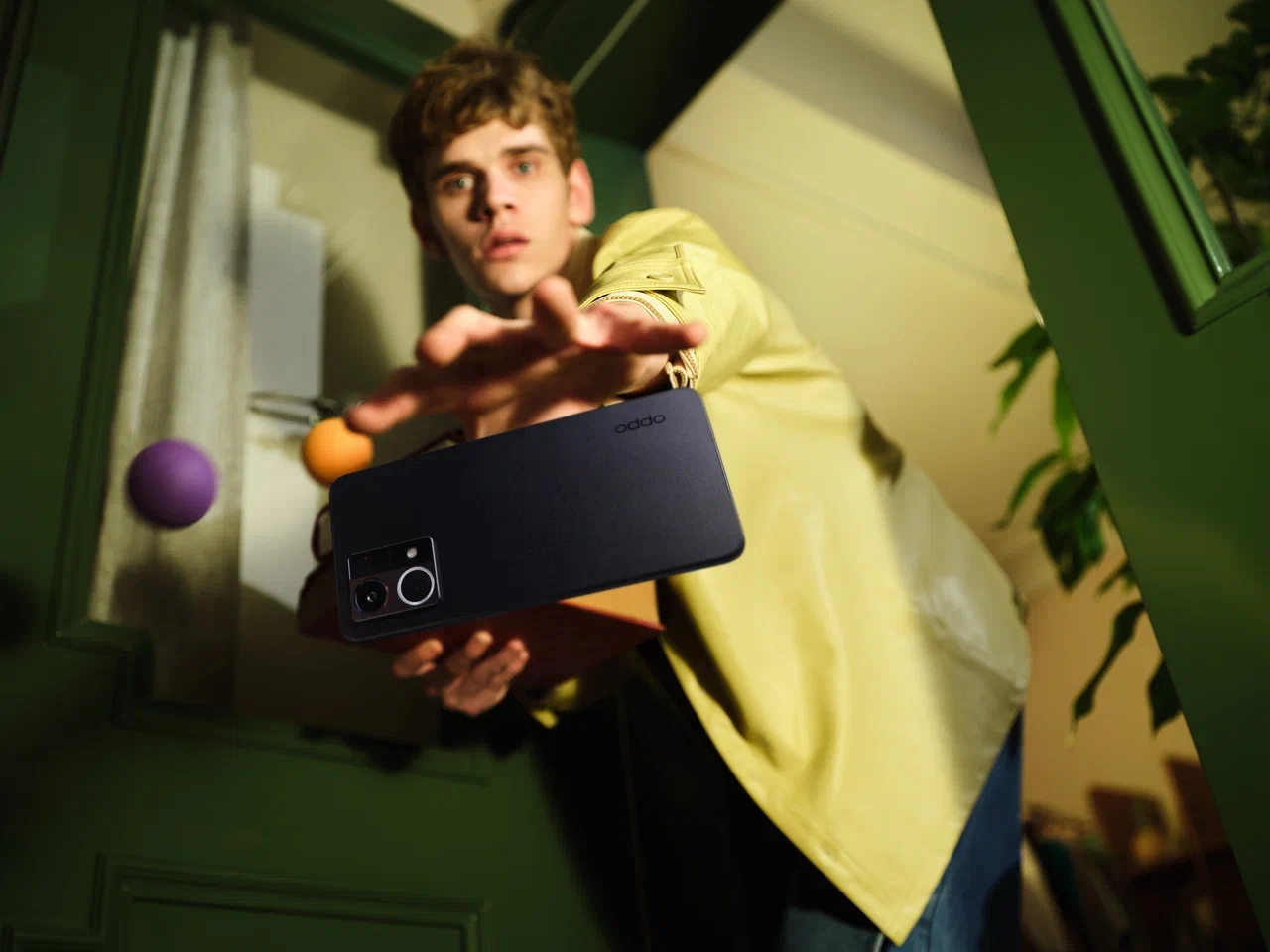 OPPO представляет Reno7: смартфон с уникальными возможностями камеры картинка OPPO представляет Reno7: смартфон с уникальными возможностями камеры фото