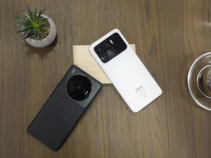 Обзор Xiaomi 12S Ultra: акцентная камера, задняя панель из экокожи и не только