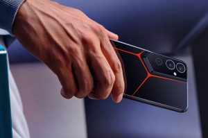Лучшие премьеры недели: от недорогого смартфона Tecno с необычным дизайном до облачной приставки Logitech