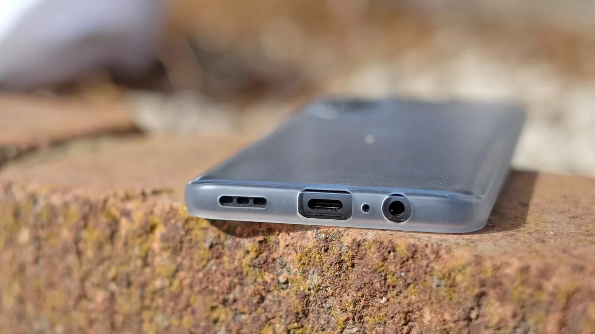 Обзор Motorola Moto G82 фото