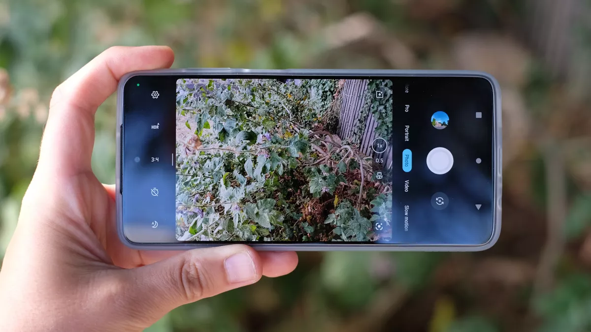 Обзор Motorola Moto G82 фото