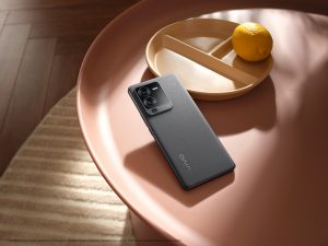 Первым покупателям vivo V25 Pro беспроводные наушники в подарок