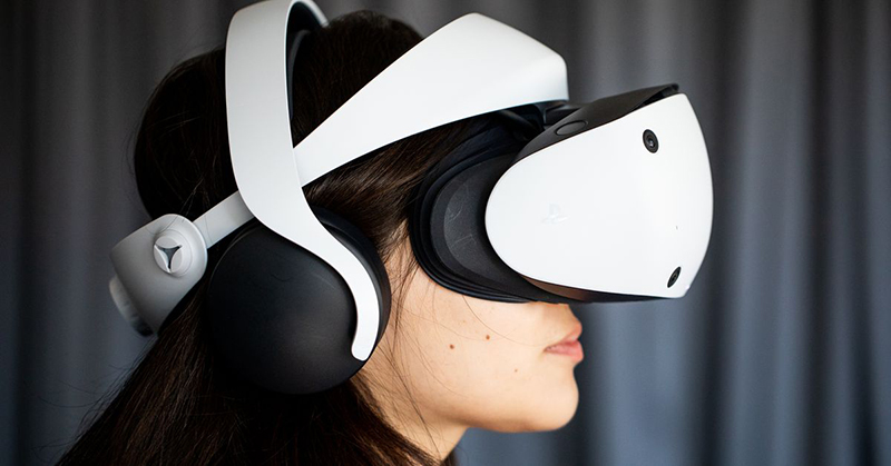 Раскрыта цена и дата начала продаж VR-шлема Sony PlayStation VR2 для PS5 фото