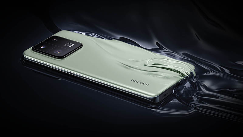 Xiaomi 13 Pro: флагманский смартфон с защитой по IP68 и экраном очень высокого разрешения фото