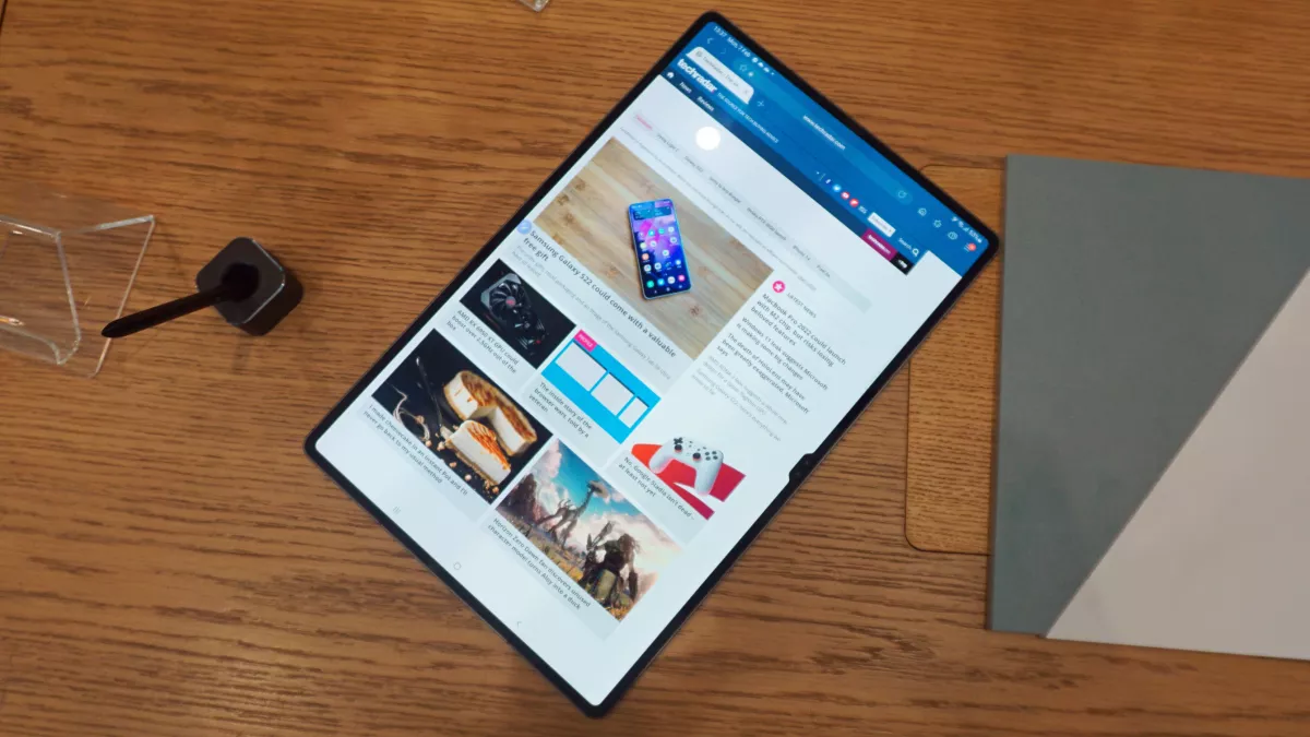 iPad Pro 2022 против Samsung Galaxy Tab S8 Ultra: может ли Apple расслабиться? фото