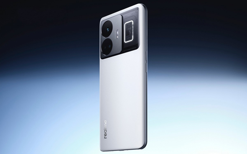 Смартфон Realme GT Neo 5 способен зарядиться на 100% менее чем за 10 минут фото