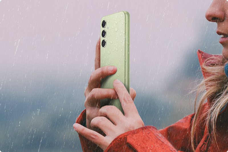 Представлен смартфон Samsung Galaxy A54 5G с защитой по IP67, eSIM и стереодинамиками фото
